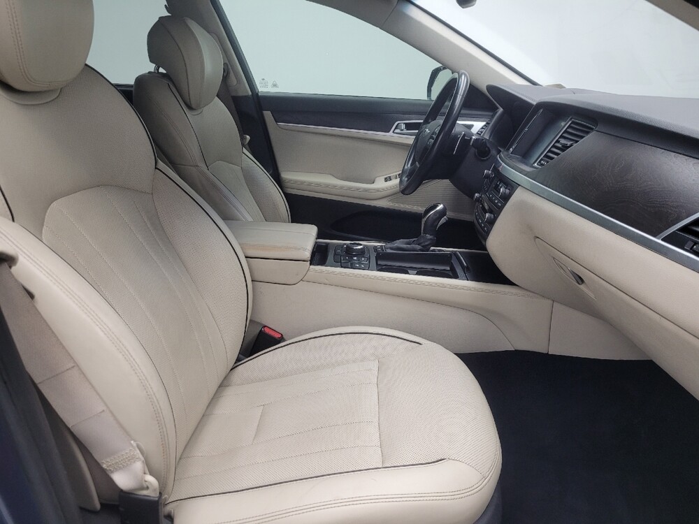 2015 Hyundai Genesis in Mishawaka, IN 46545 - 18137461 21