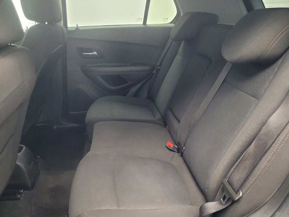 2020 Chevrolet Trax in Mishawaka, IN 46545 - 18137463 18