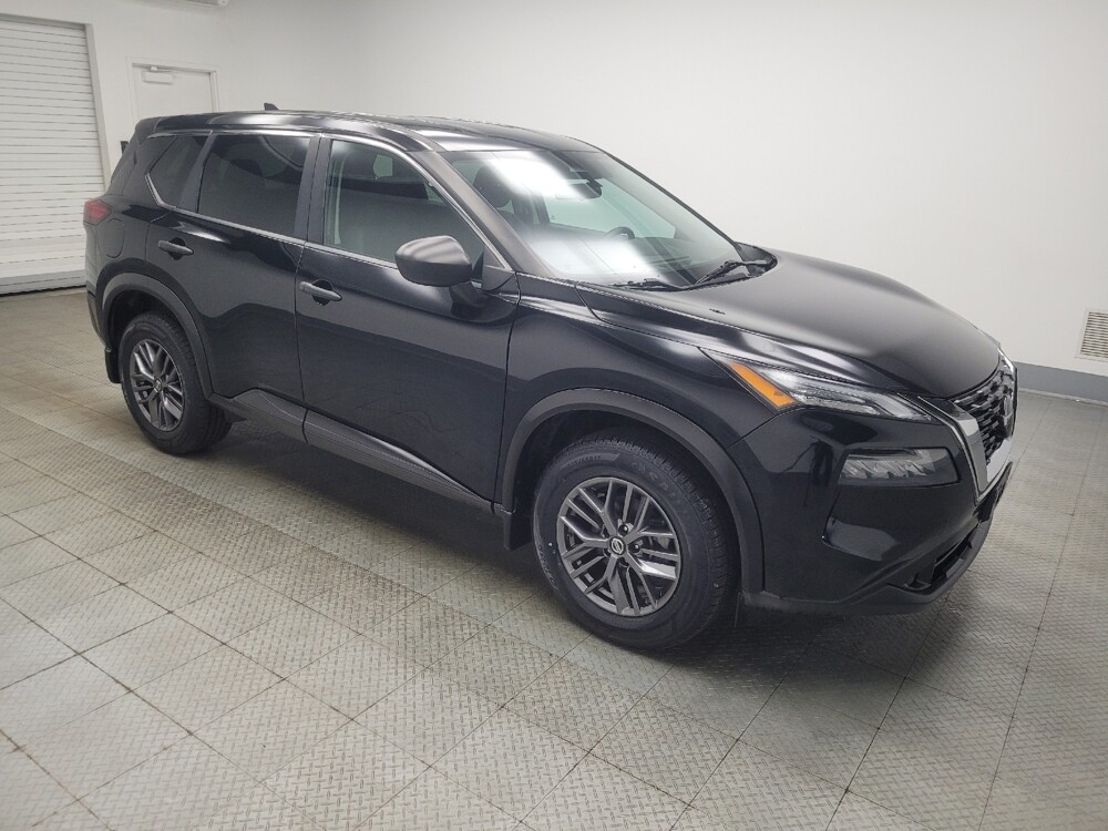 2021 Nissan Rogue in Highland, IN 46322 - 18137464 11