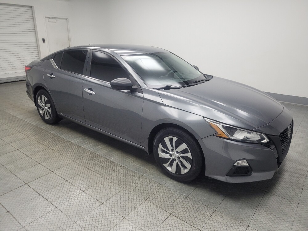 2019 Nissan Altima in Indianapolis, IN 46219 - 18137465 11