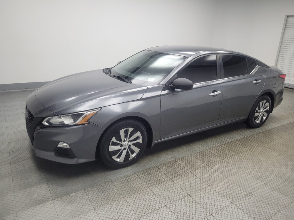 2019 Nissan Altima in Indianapolis, IN 46219 - 18137465 2