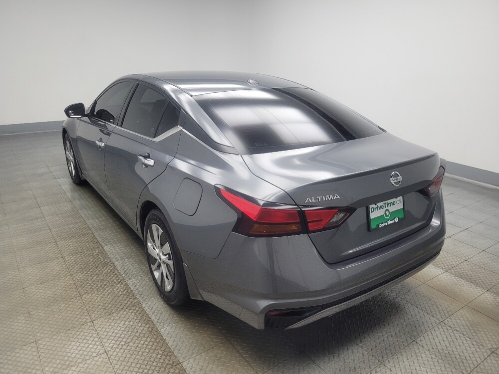 2019 Nissan Altima in Indianapolis, IN 46219 - 18137465 5