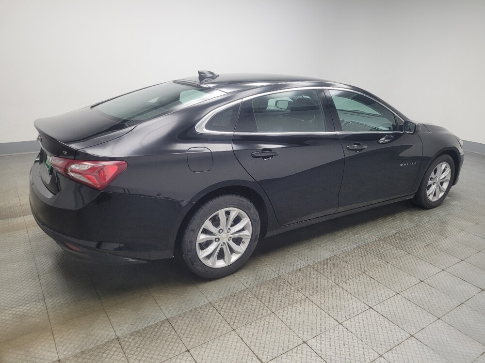 2022 Chevrolet Malibu in Ft Wayne, IN 46805 - 18137467 10