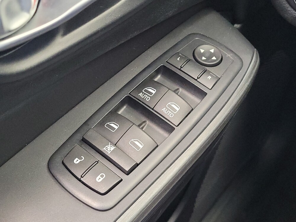 2016 Jeep Cherokee in Columbus, OH 43231 - 18137472 27