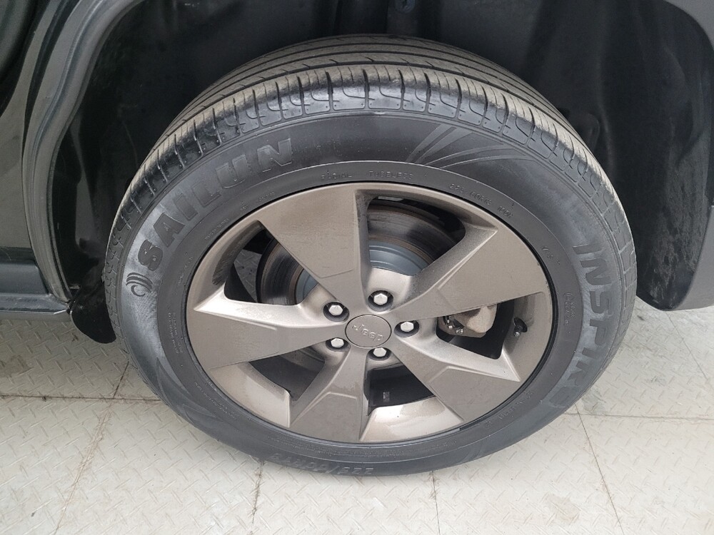 2016 Jeep Cherokee in Columbus, OH 43231 - 18137472 31