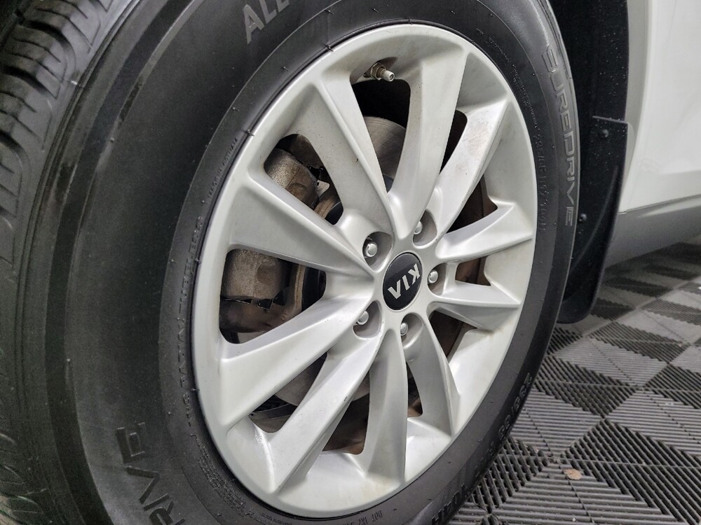 2019 Kia Sorento in Pittsburgh, PA 15236 - 18137473 31