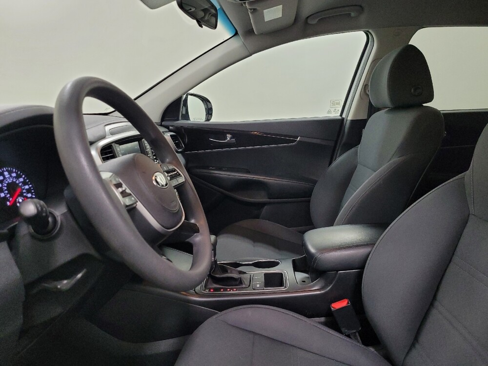 2019 Kia Sorento in Pittsburgh, PA 15236 - 18137473 17