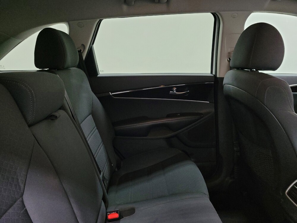 2019 Kia Sorento in Pittsburgh, PA 15236 - 18137473 19