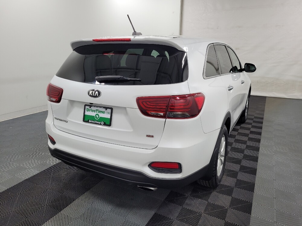 2019 Kia Sorento in Pittsburgh, PA 15236 - 18137473 9