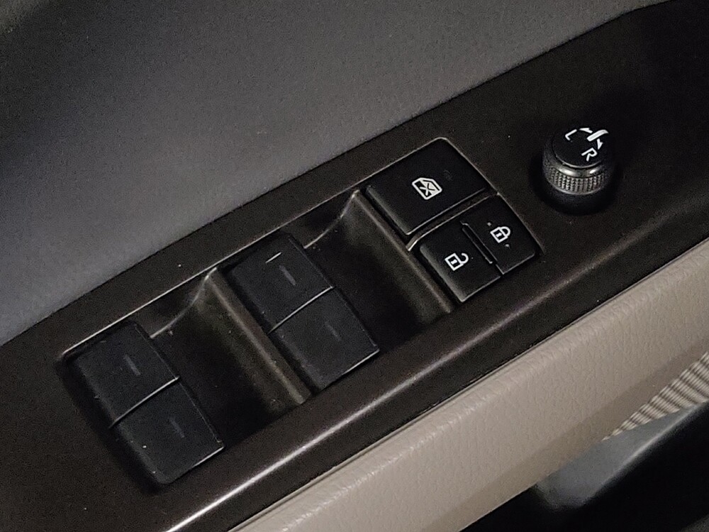 2023 Toyota Camry in Lauderdale Lakes, FL 33313 - 18137475 27