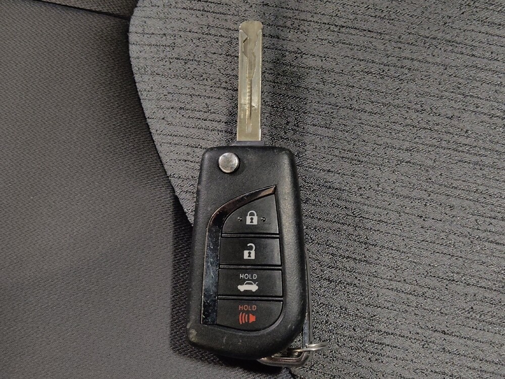 2023 Toyota Camry in Lauderdale Lakes, FL 33313 - 18137475 32