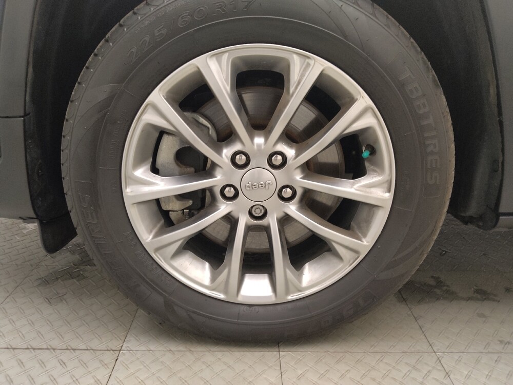 2021 Jeep Cherokee in Des Moines, IA 50310 - 18137478 31