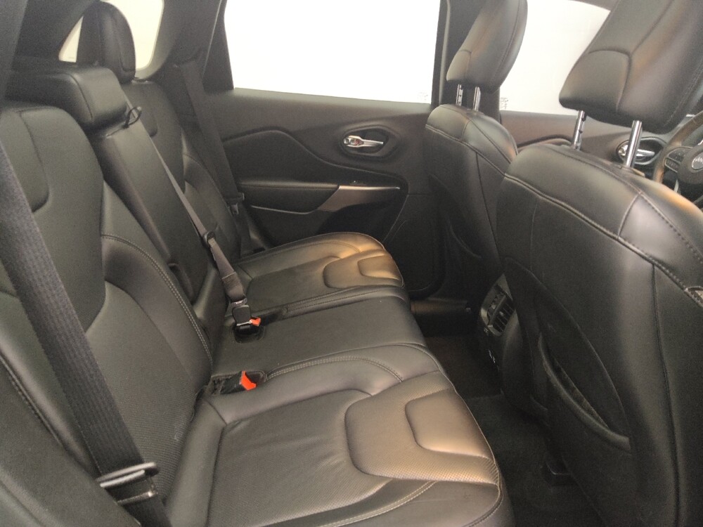 2021 Jeep Cherokee in Des Moines, IA 50310 - 18137478 19