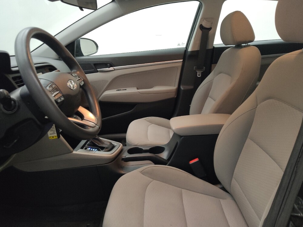 2020 Hyundai Elantra in Des Moines, IA 50310 - 18137487 17