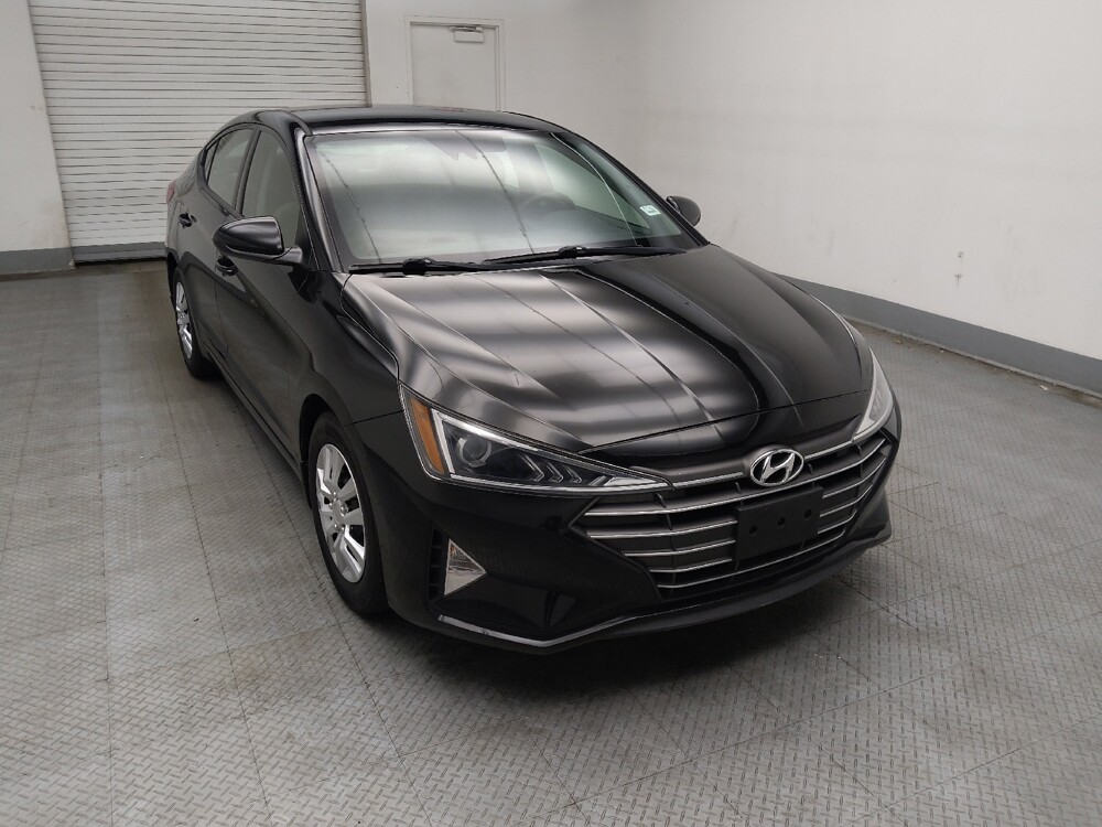2020 Hyundai Elantra in Des Moines, IA 50310 - 18137487 13