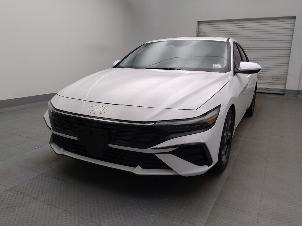 2025 Hyundai Elantra in Lakewood, CO 80215 - 18137508 15
