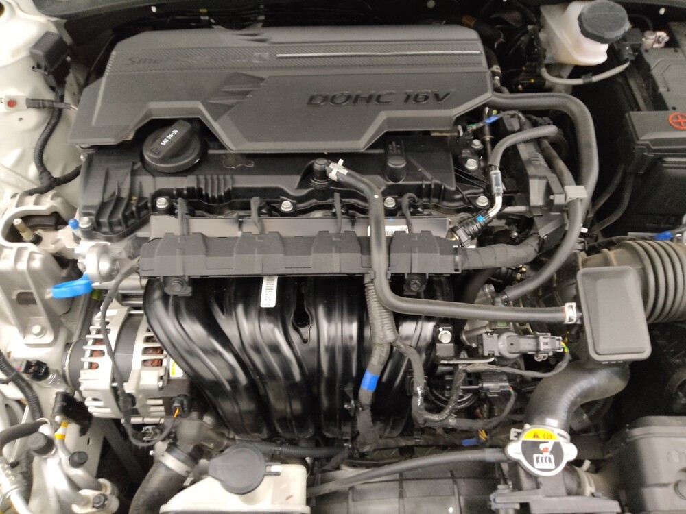 2025 Hyundai Elantra in Lakewood, CO 80215 - 18137508 30