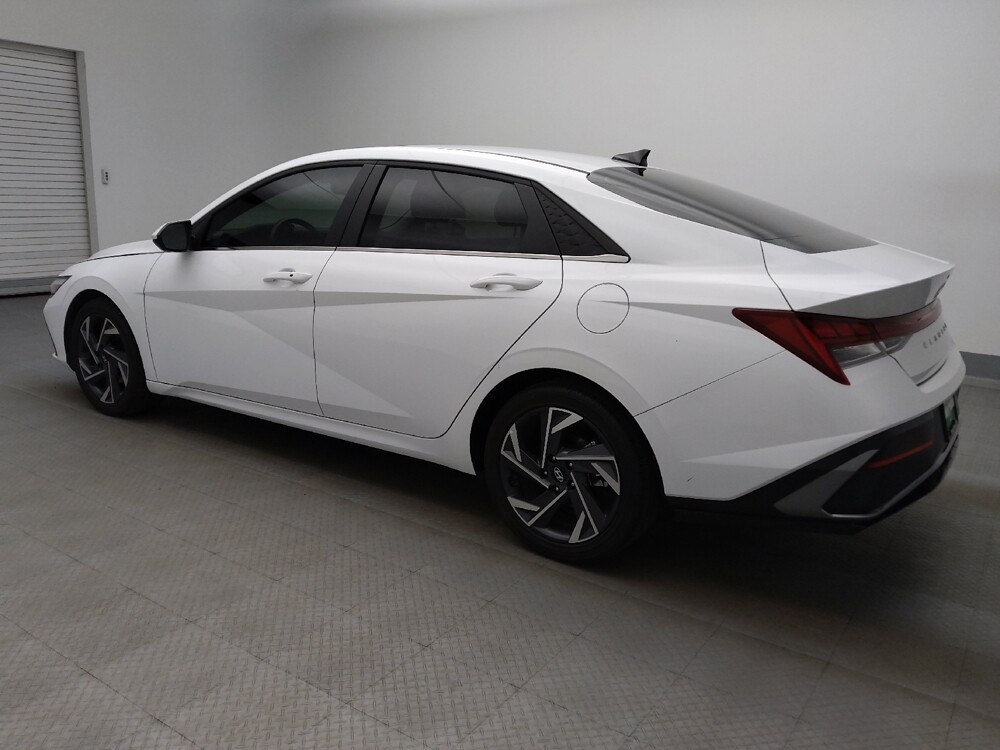2025 Hyundai Elantra in Lakewood, CO 80215 - 18137508 3