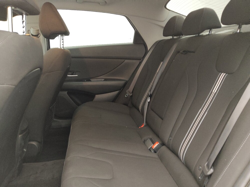 2025 Hyundai Elantra in Lakewood, CO 80215 - 18137508 18