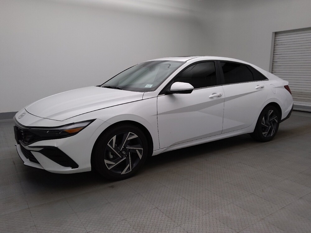 2025 Hyundai Elantra in Lakewood, CO 80215 - 18137508 2