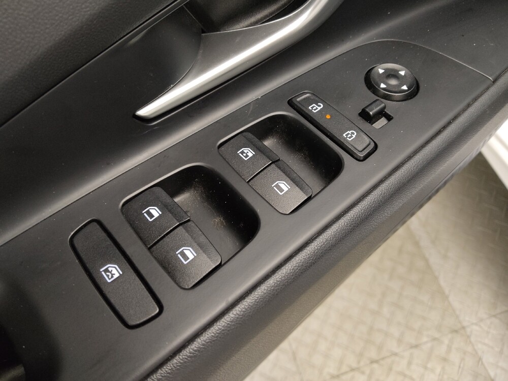2025 Hyundai Elantra in Lakewood, CO 80215 - 18137508 27