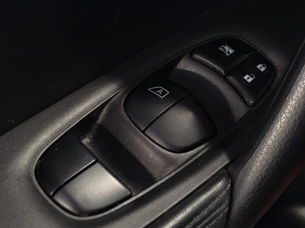 2018 Nissan Rogue Sport in Ocala, FL 34471 - 18137510 27