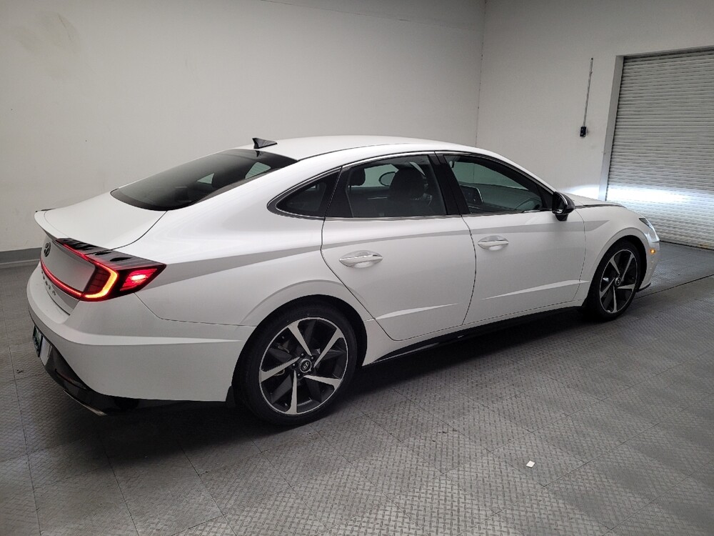 2021 Hyundai Sonata in Downey, CA 90241 - 18137523 10