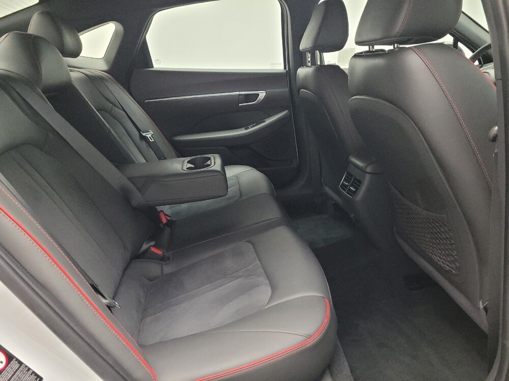 2021 Hyundai Sonata in Downey, CA 90241 - 18137523 19