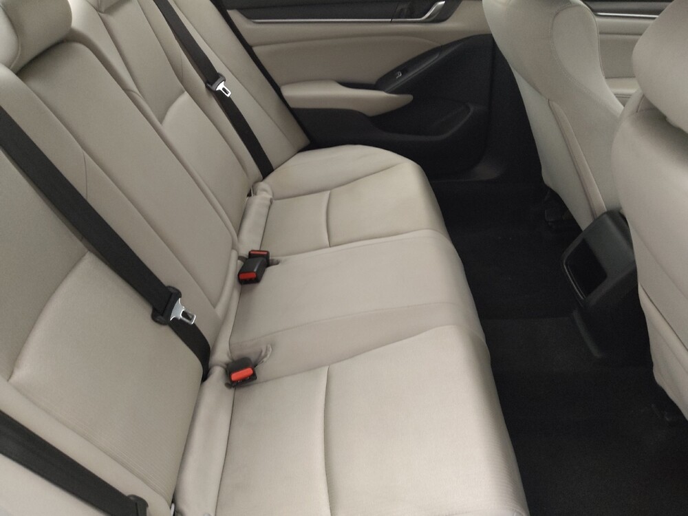 2018 Honda Accord in Fort Myers, FL 33907 - 18137533 19