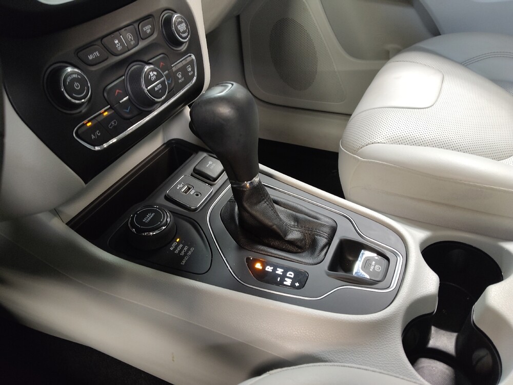 2021 Jeep Cherokee in Fort Myers, FL 33907 - 18137534 26