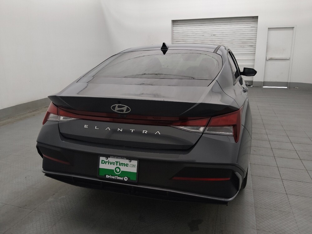 2024 Hyundai Elantra in Fort Myers, FL 33907 - 18137536 7