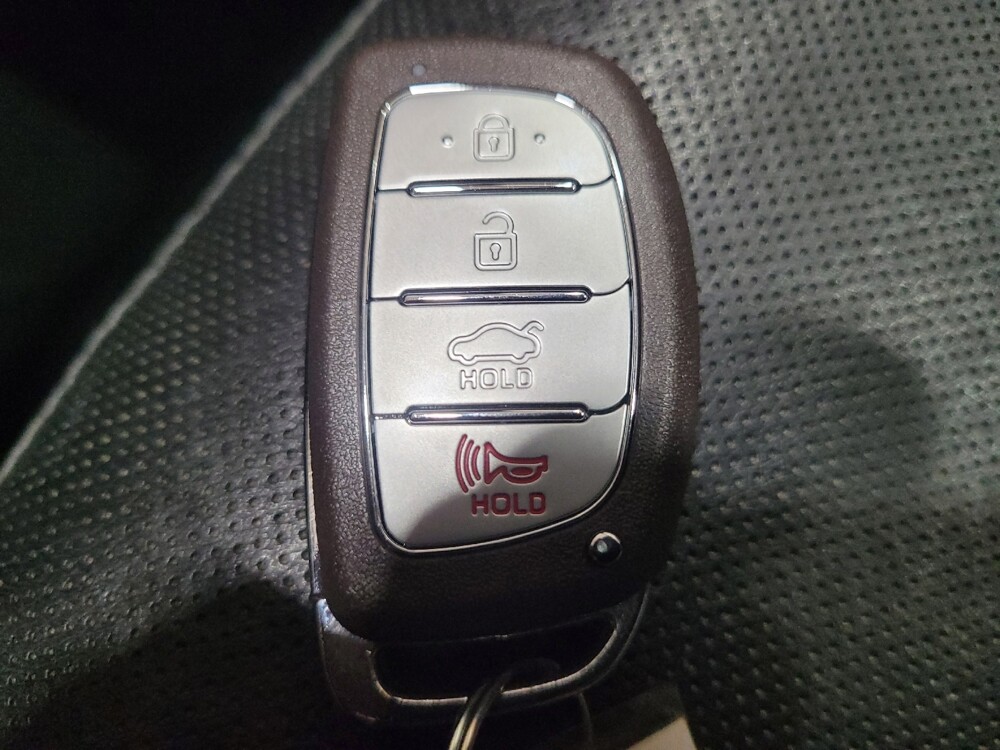 2019 Hyundai Sonata in New Castle, DE 19720 - 18137540 32
