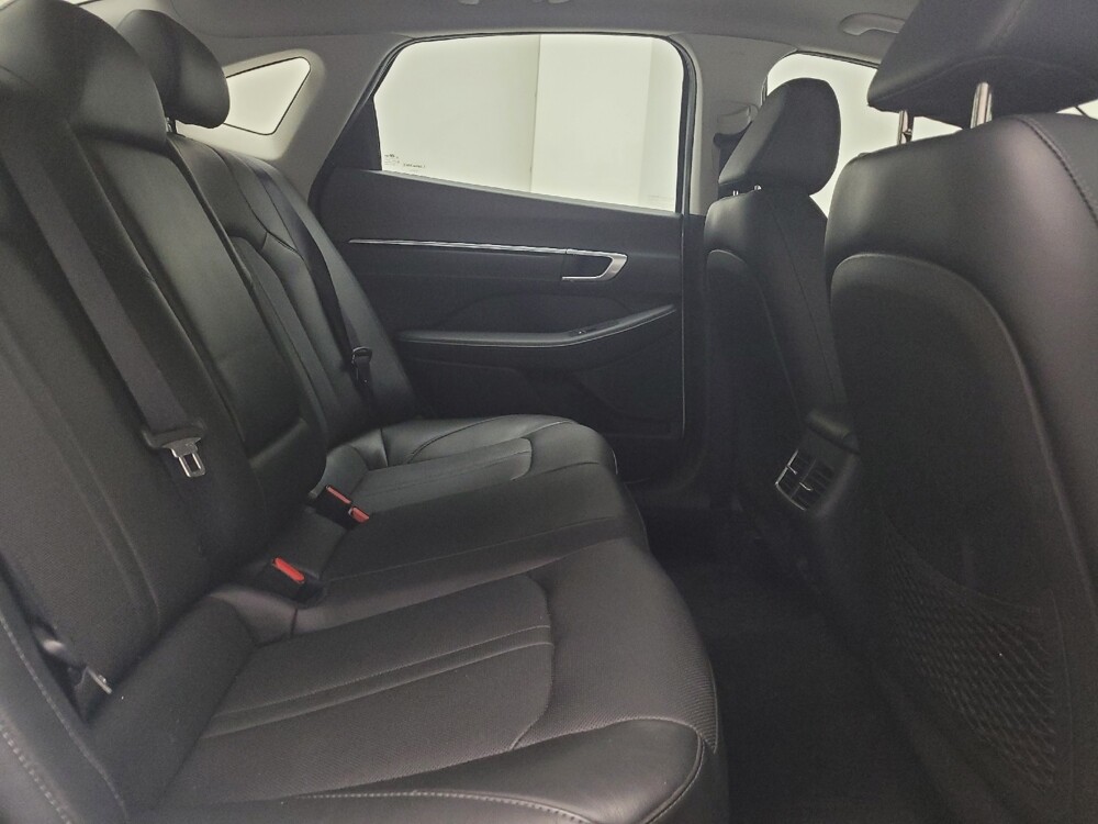 2020 Hyundai Sonata in Eastpointe, MI 48021 - 18137541 19