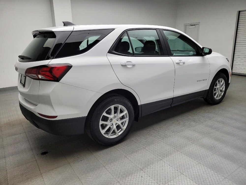 2023 Chevrolet Equinox in Eastpointe, MI 48021 - 18137542 10