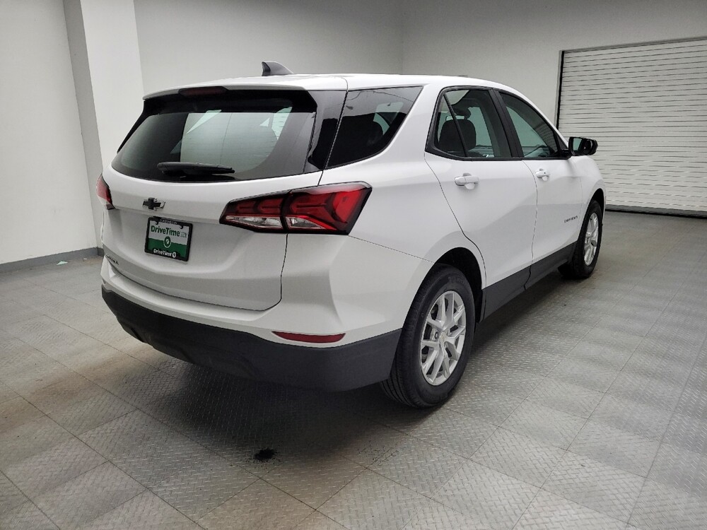 2023 Chevrolet Equinox in Eastpointe, MI 48021 - 18137542 9