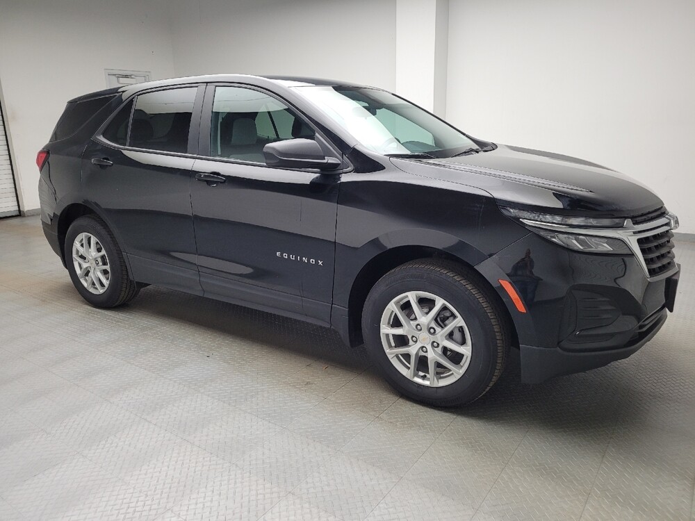 2024 Chevrolet Equinox in Eastpointe, MI 48021 - 18137543 11