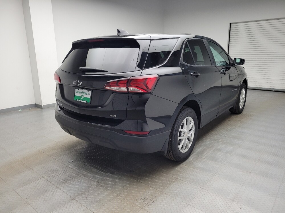 2024 Chevrolet Equinox in Eastpointe, MI 48021 - 18137543 9
