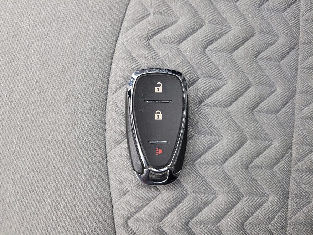 2024 Chevrolet Equinox in Eastpointe, MI 48021 - 18137543 32