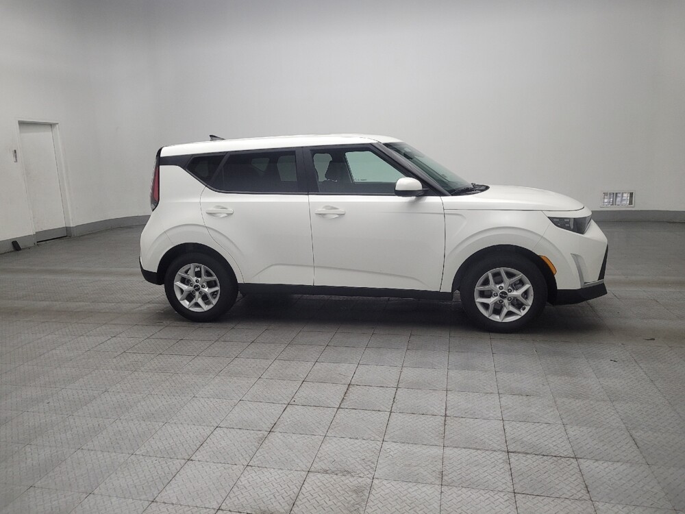 2025 Kia Soul in Jackson, MS 39211 - 18137552 11