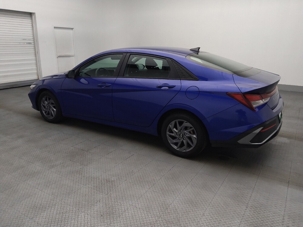 2024 Hyundai Elantra in Orlando, FL 32808 - 18137556 3