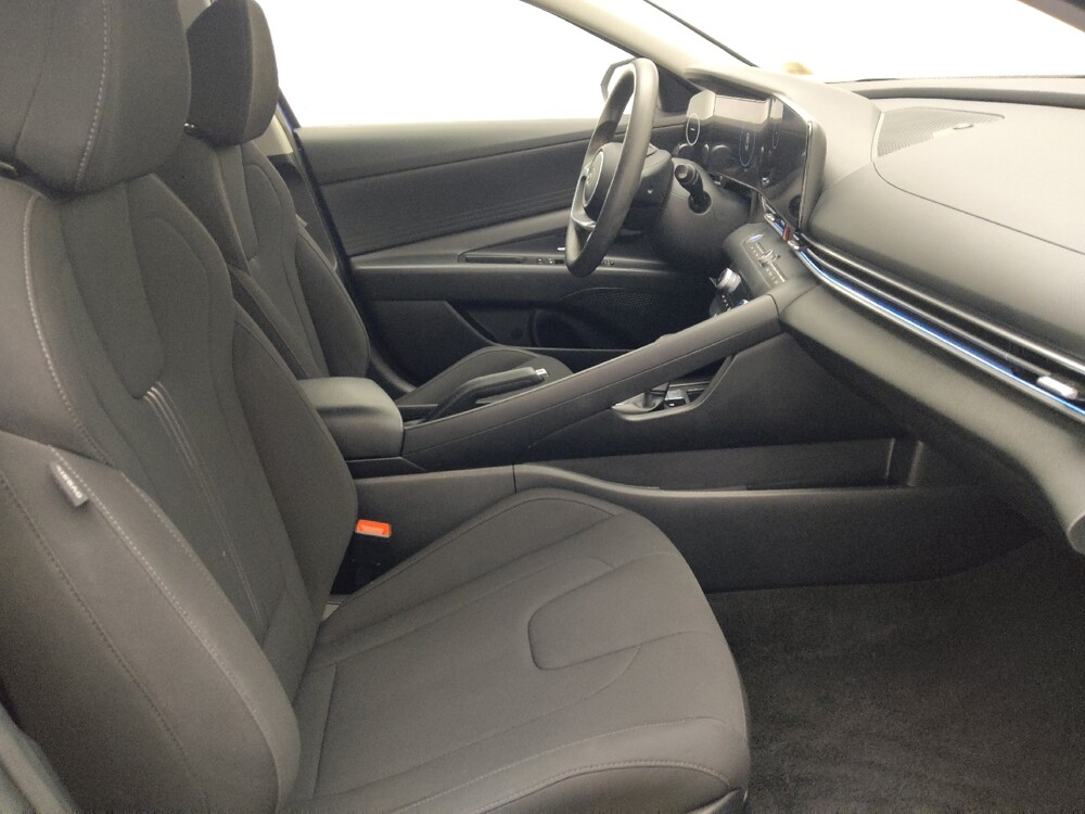 2024 Hyundai Elantra in Orlando, FL 32808 - 18137556 21