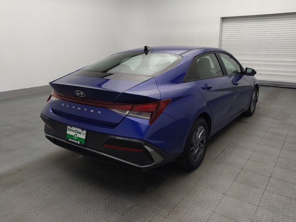 2024 Hyundai Elantra in Orlando, FL 32808 - 18137556 9