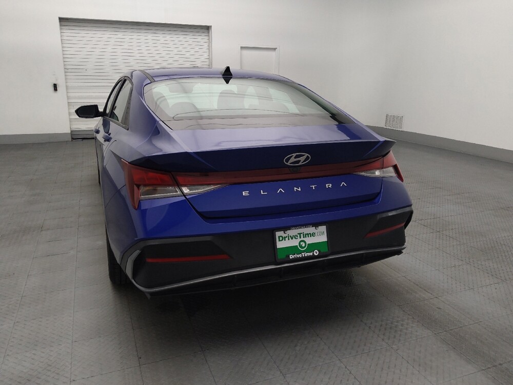 2024 Hyundai Elantra in Orlando, FL 32808 - 18137556 6