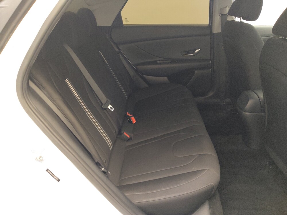 2023 Hyundai Elantra in Houston, TX 77074 - 18137590 19