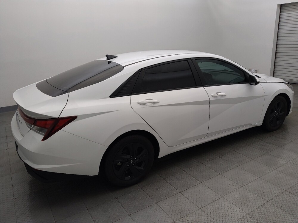 2023 Hyundai Elantra in Houston, TX 77074 - 18137590 10