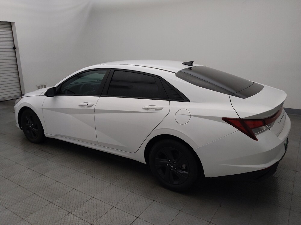2023 Hyundai Elantra in Houston, TX 77074 - 18137590 3