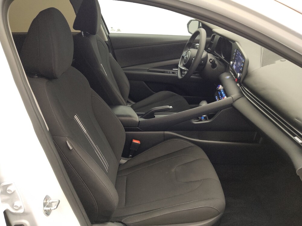 2023 Hyundai Elantra in Houston, TX 77074 - 18137590 21
