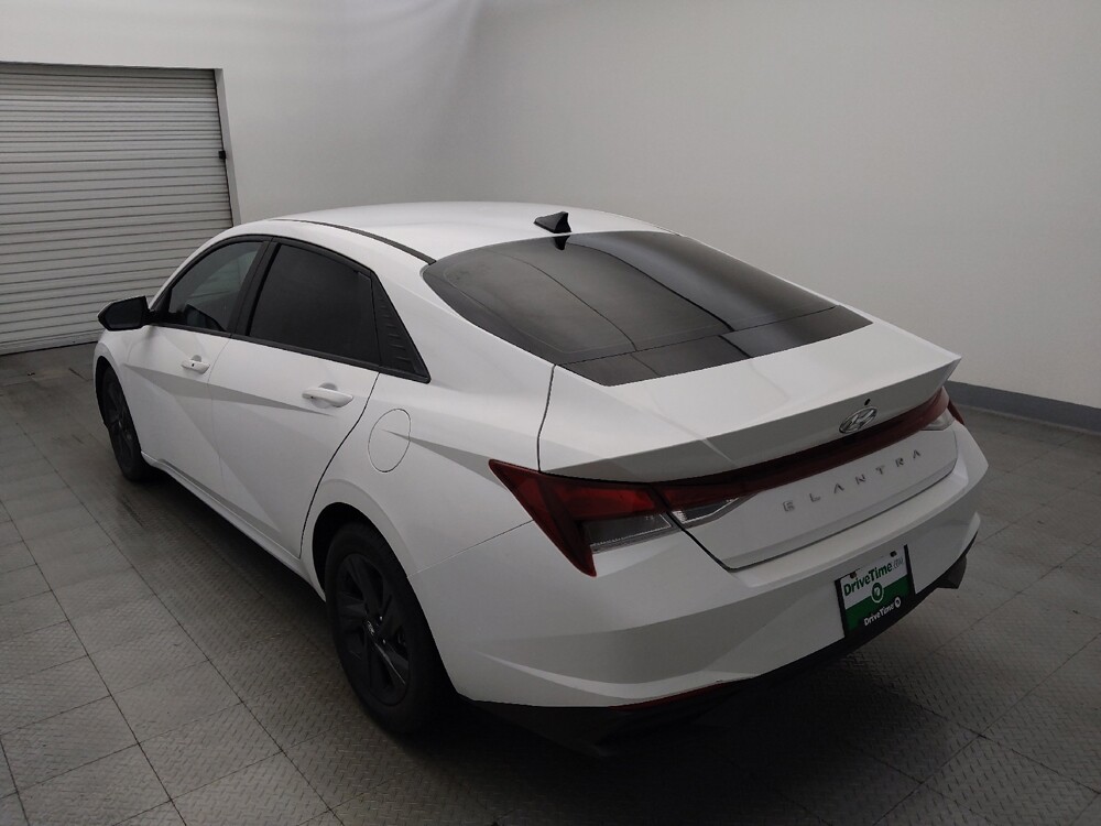 2023 Hyundai Elantra in Houston, TX 77074 - 18137590 5