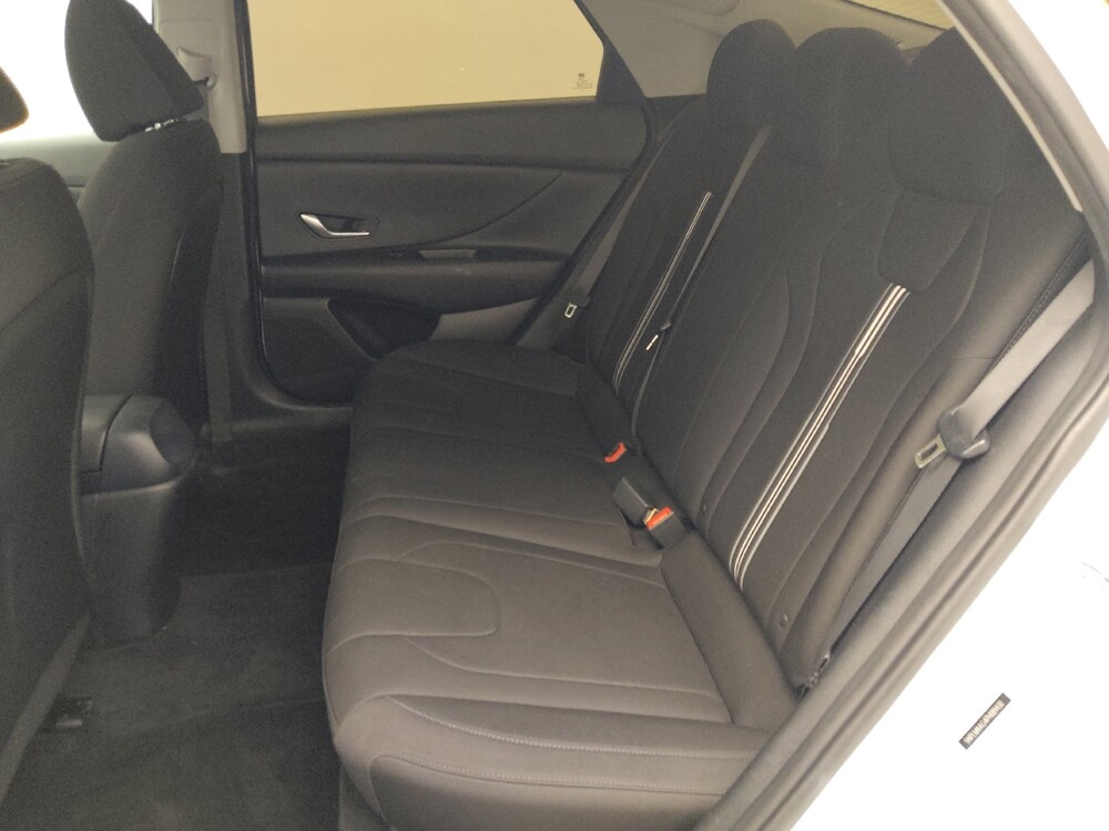 2023 Hyundai Elantra in Houston, TX 77074 - 18137590 18