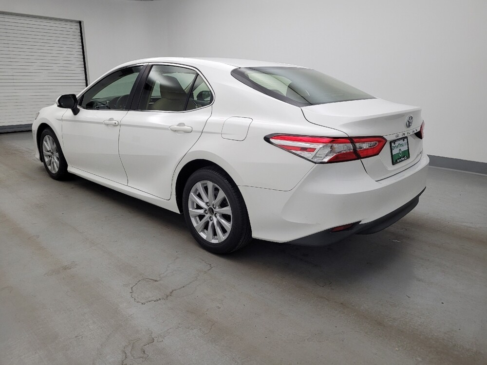 2018 Toyota Camry in Columbus, OH 43231 - 18137593 3
